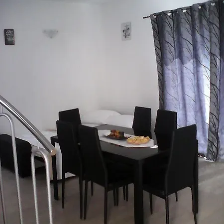 Modern , 10 M From The Beach , Sea View Appartement *