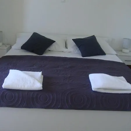 Modern , 10 M From The Beach , Sea View Appartement