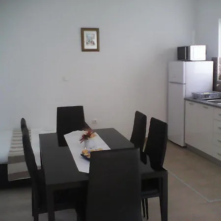 Appartement Modern , 10 M From The Beach , Sea View *