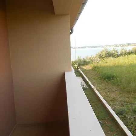 Appartement Modern , 10 M From The Beach , Sea View *